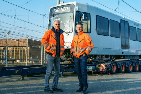 BOGESTRA: Erster modernisierter U-Bahn-Wagen ist zurück in Bochum