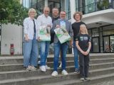 Freuen sich darauf, dass die Ninja-Bundesliga in Witten gastiert: Erika Hoos, Schulleiterin Helene-Lohmann-Realschule; Björn Pinno, Vereinsmanager TuS Bommern; Manuel Neumann, Trainer SUA-Judoabteilung; Markus Borgiel, Hauptabteilungsleiter Vertrieb und Beschaffung Stadtwerke Witten; Jacek Steiner, Teilnehmer; und Ida Schulz, Teilnehmerin (v.l.).