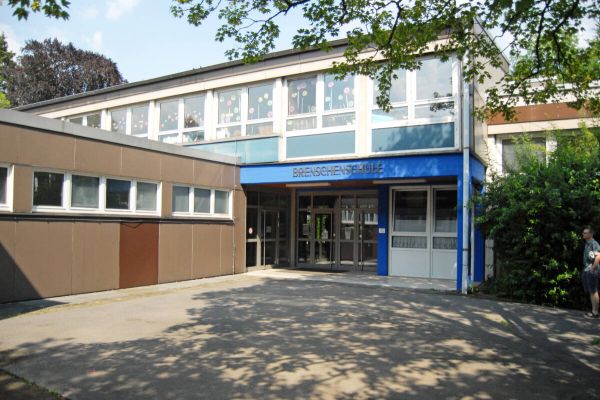 Brenschenschule ist Vorreiter - Erste Elternhaltestellen in Witten