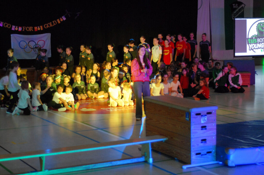 „Youngsters in Motion“ begeisterte - Spektakuläre Show im Sportzentrum am Bommerfelder Ring
