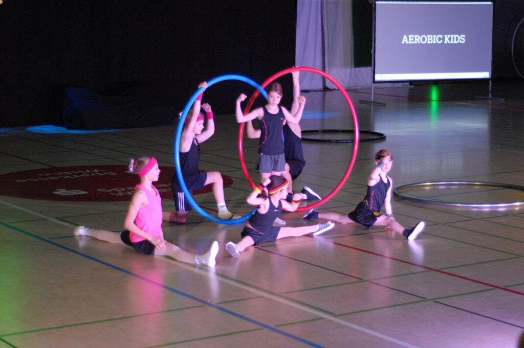 „Youngsters in Motion“ begeisterte - Spektakuläre Show im Sportzentrum am Bommerfelder Ring

