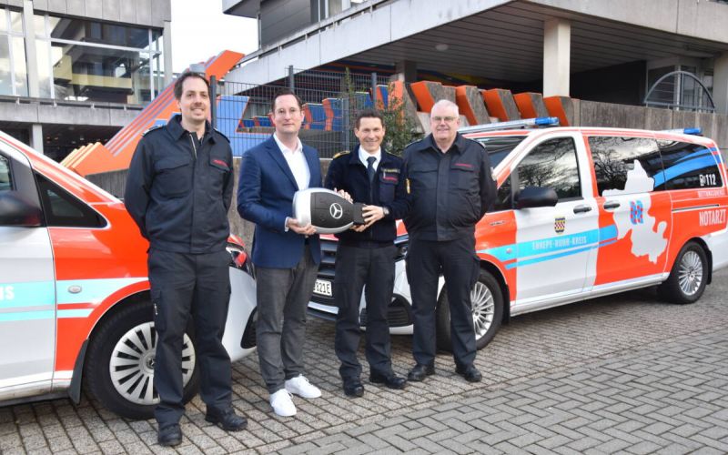 Kreis erneuert Noteinsatzfahrzeuge