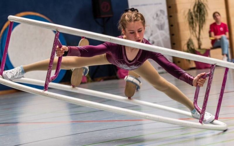 Lilli Hebestreit vom TuS Bommern hat sich für die Deutschen Rhönrad-Meisterschaften qualifiziert. Foto: Verein