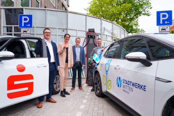 Stadtwerke und Sparkasse haben angeschlossen