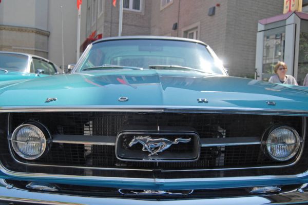 Seltene Raritäten wie dieser Ford Mustang werden beim Oldtimertreffen am 14. Juni zuhauf vertreten sein. Darüber hinaus haben viele Geschäfte geöffnet.