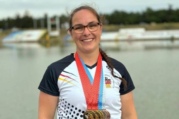 Sieben Medaillen für Nadine Tarrach bei Drachenboot-EM