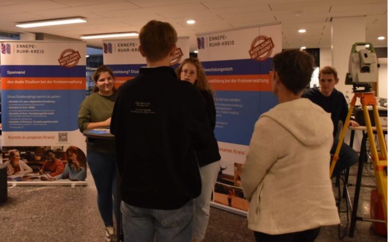 Ausbildung 2025: Fachkräfte von morgen präsentierten Angebote