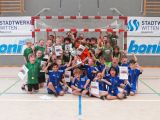 Die besten Schulhandballer der Stadt: Brenschenschule, Borbachschule und Vormholzer Grundschule bei der Stadt-Grundschul-Meisterschaft im TuS-Bommern-Sportzentrum.