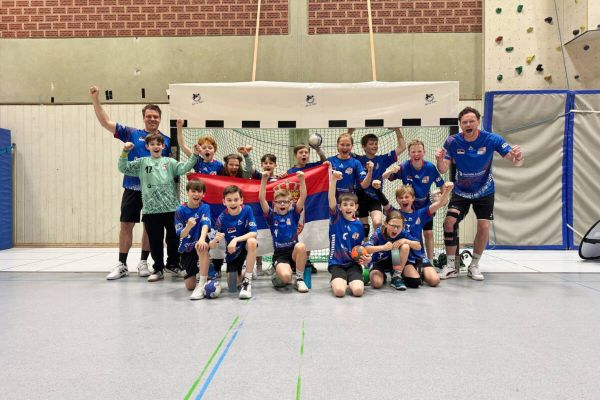 Mit vier Siegen in vier Spielen hat sich die Handball-E-Jugend vom TuS Bommern für die Endrunde der Mini-EM qualifiziert. Foto: Verein
