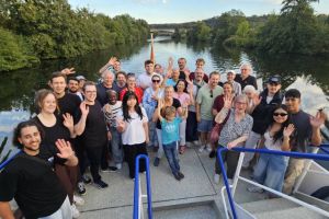 Bei einer Fahrt auf der MS Schwalbe II haben 35 Menschen ihre neue Heimat kennengelernt. Foto: Stadt Witten