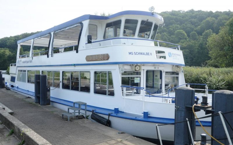 Die MS Schwalbe in ihrem Heimathafen, der Herbeder Schleuse. Foto: Archiv