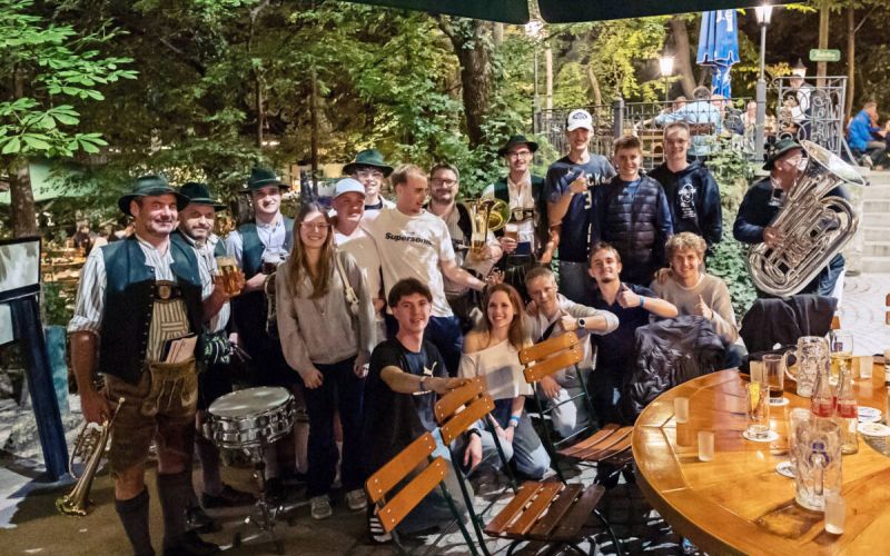 Die Schüler der Q2 der Hardenstein-Gesamtschule haben in München viele unterschiedliche Orte besucht. Foto: Schule