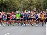 Richtig viel los war beim 20. Kemnader Burglauf (im Bild: der Halbmarathon-Start). Mit fast 900 Teilnehmern in vier Disziplinen wurde ein neuer Teilnehmerrekord erreicht.