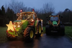 Liebevoll dekorierte Fahrzeuge werden sich auch in diesem Jahr auf die Lichterfahrt begeben. Foto: privat
