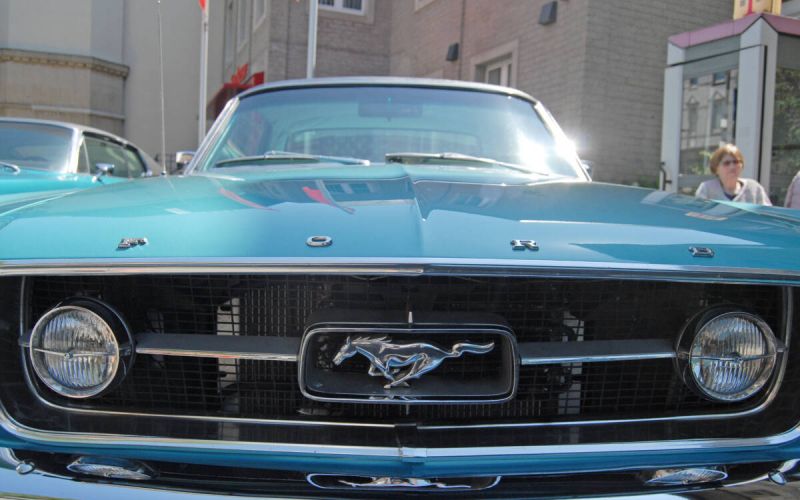 Seltene Raritäten wie dieser Ford Mustang werden beim Oldtimertreffen am 14. Juni zuhauf vertreten sein. Darüber hinaus haben viele Geschäfte geöffnet.